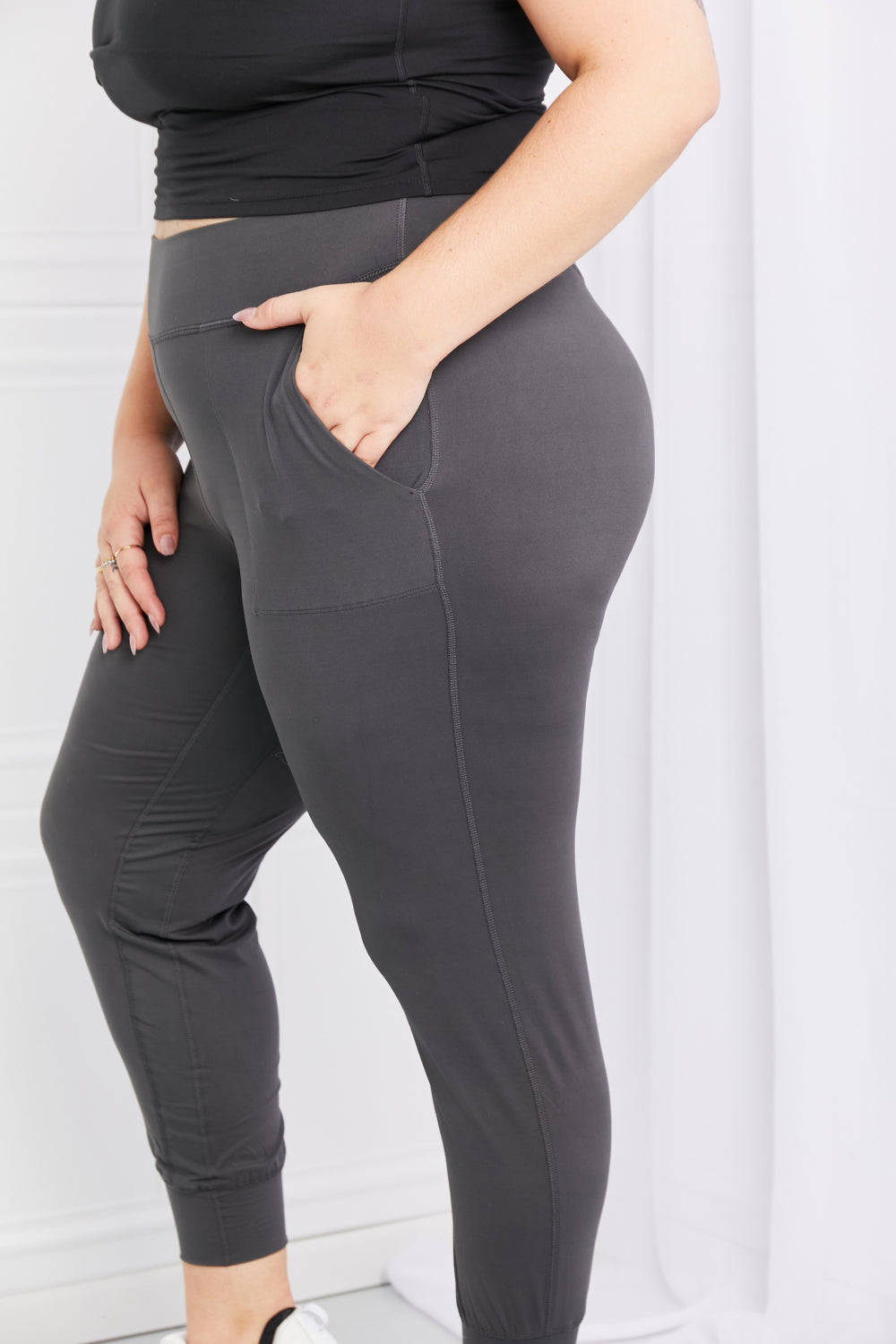 Leggings Depot Full Size Pocketed High Waist Pants - AllIn Computer