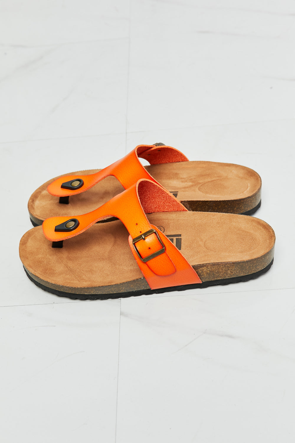 MMShoes Drift Away T-Strap Flip-Flops in Orange - AllIn Computer
