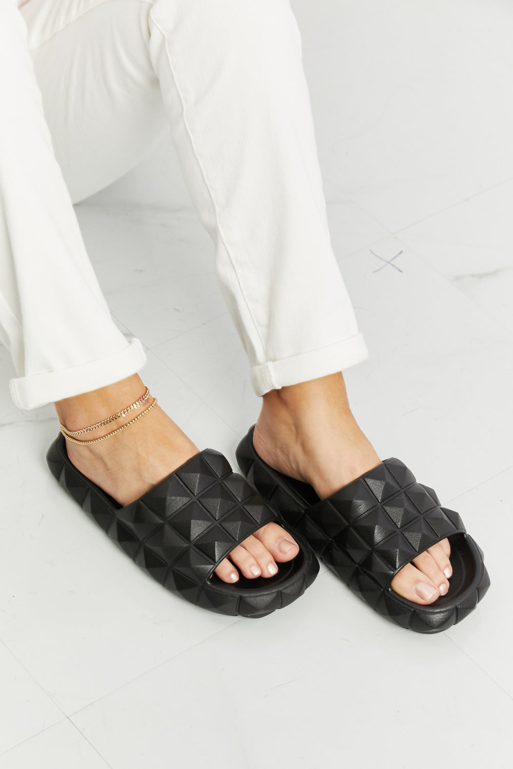 Legend Let's Chill 3D Stud Slide Sandals - AllIn Computer