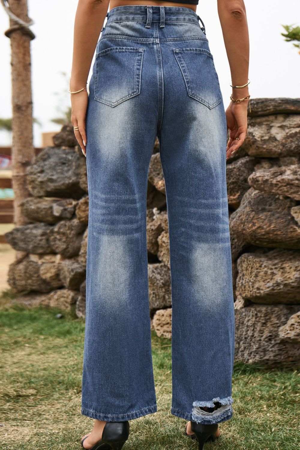 Distressed Buttoned Loose Fit Jeans - AllIn Computer