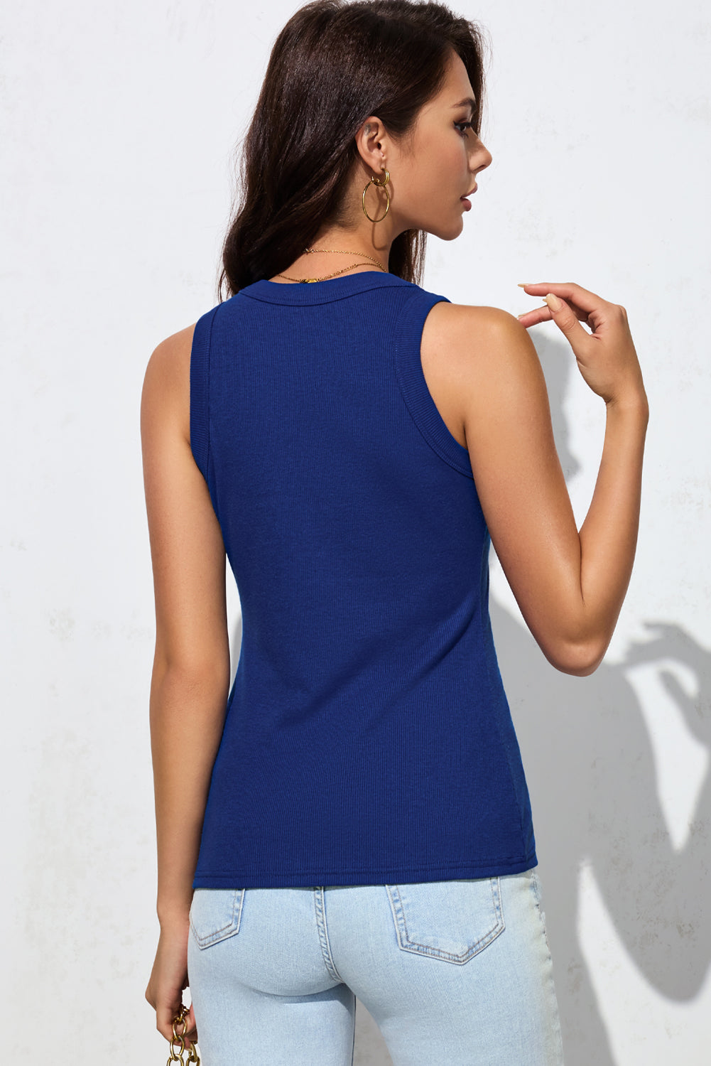 Round Neck Sleeveless Tank - AllIn Computer