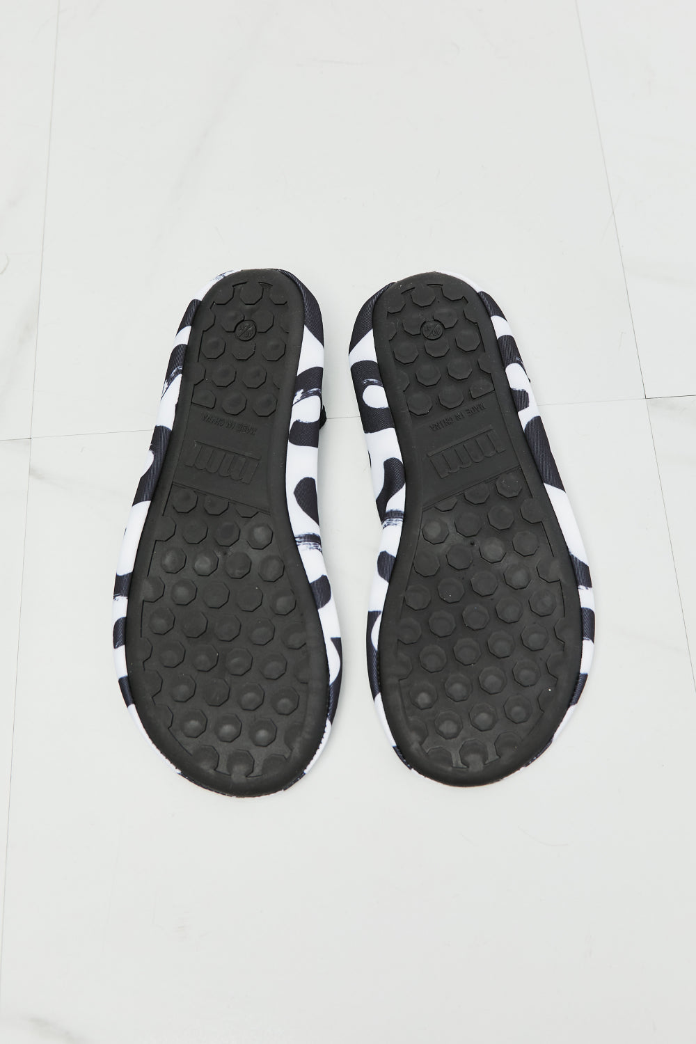MMshoes On The Shore Water Shoes in White - AllIn Computer
