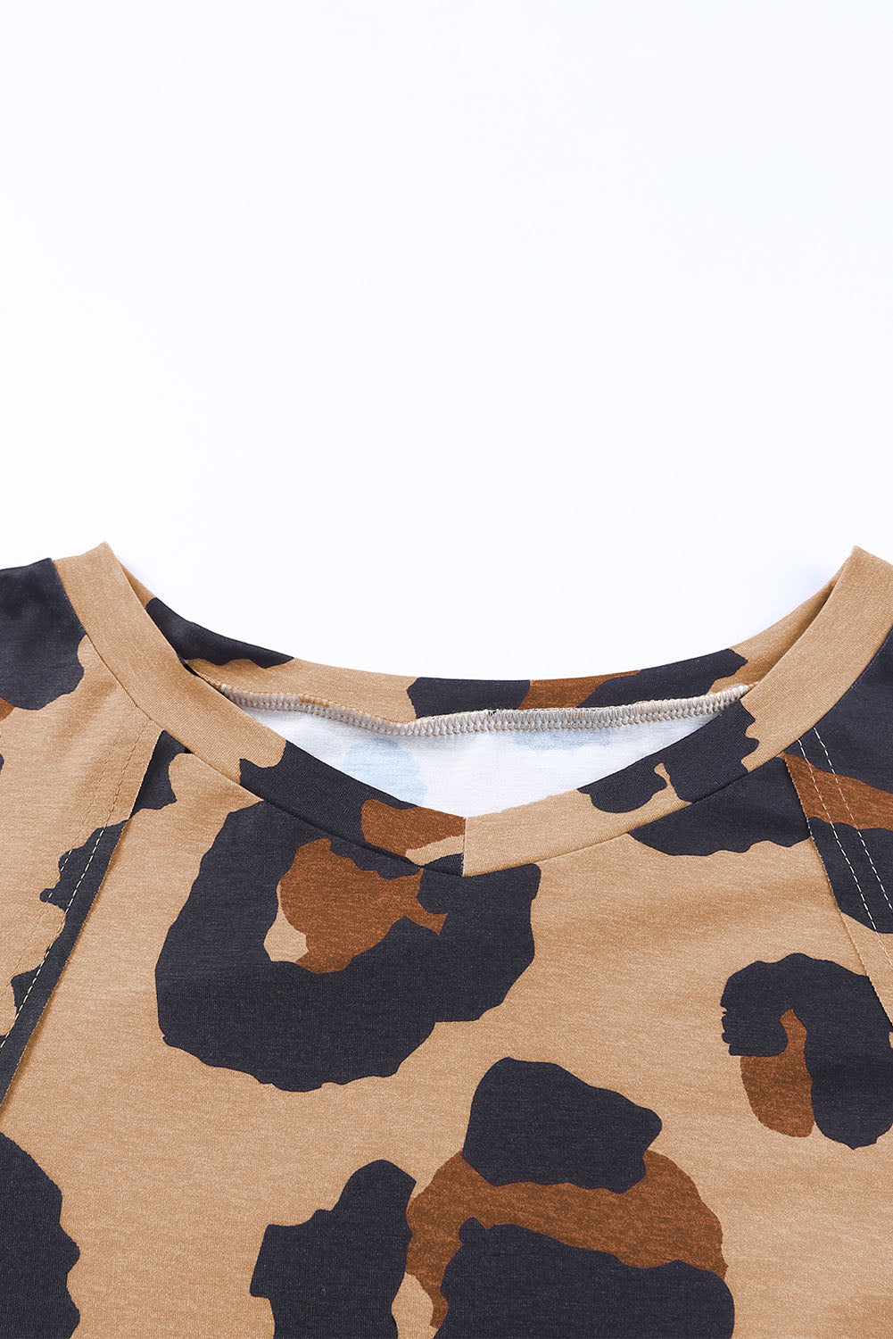 Full Size Leopard Print Round Neck Long Sleeve Tee - AllIn Computer