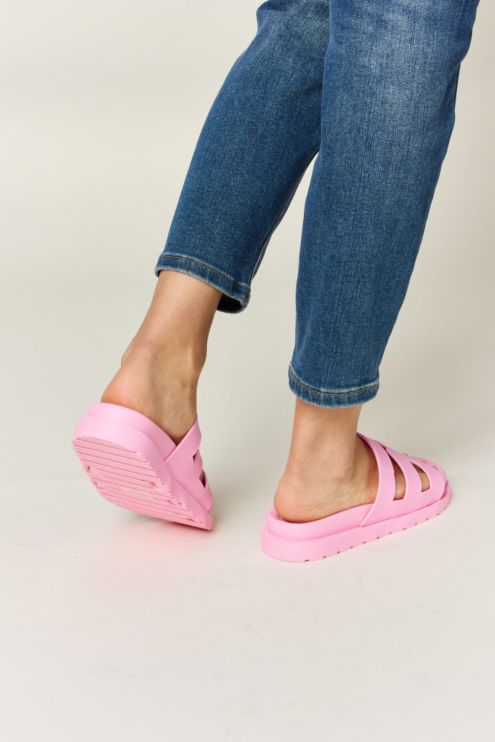 WILD DIVA Cutout Open Toe Flat Sandals - AllIn Computer