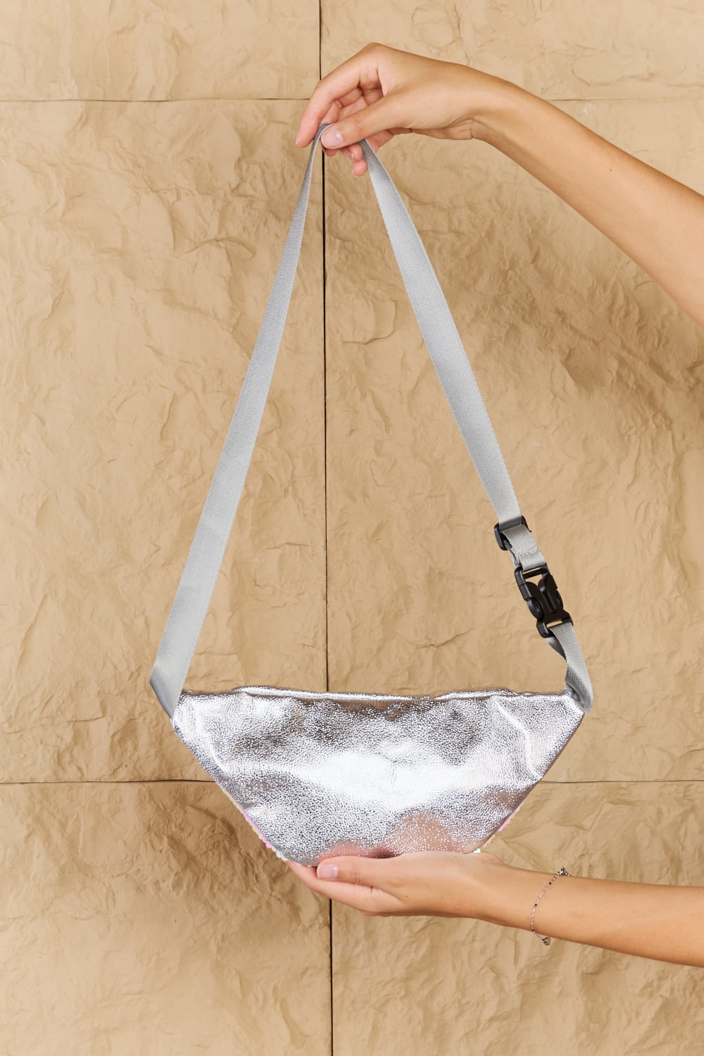 Fame Festival Baby Sequin Front Single Zipper Fanny Pack - AllIn Computer