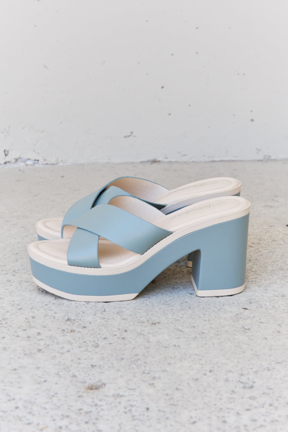 Weeboo Cherish The Moments Contrast Platform Sandals in Misty Blue - AllIn Computer