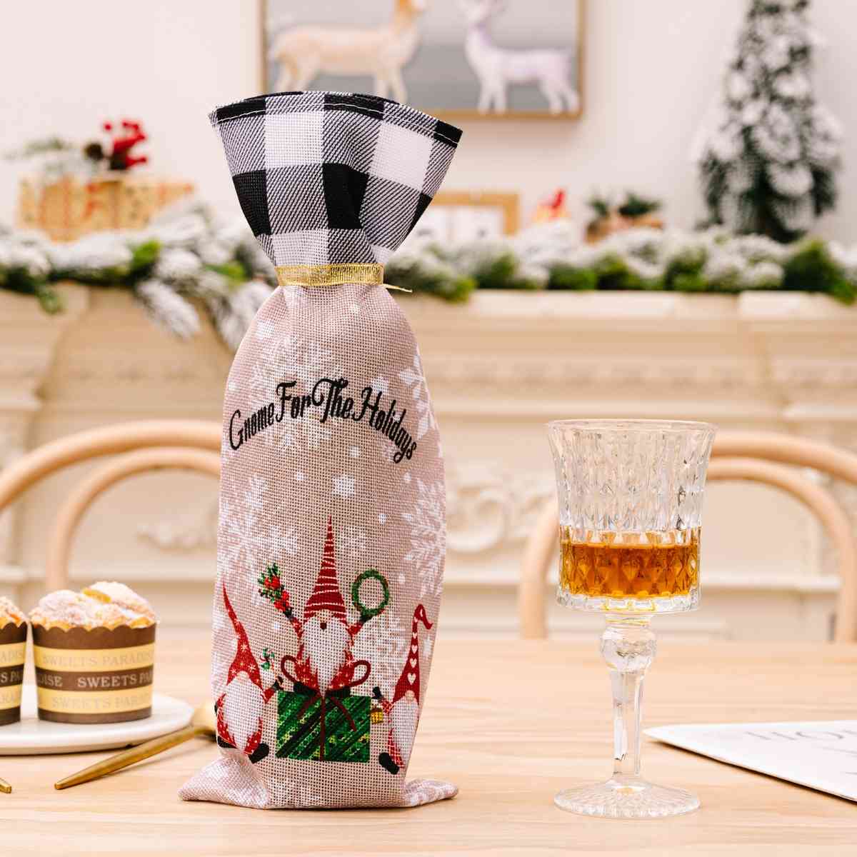 2-Piece Christmas Plaid Wine Bottle Covers - AllIn Computer