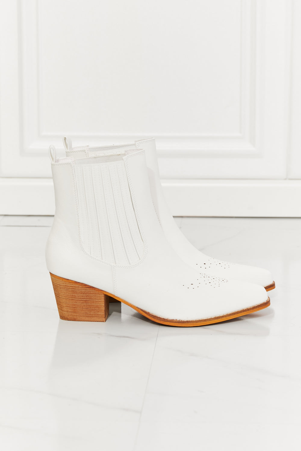 MMShoes Love the Journey Stacked Heel Chelsea Boots in White - AllIn Computer