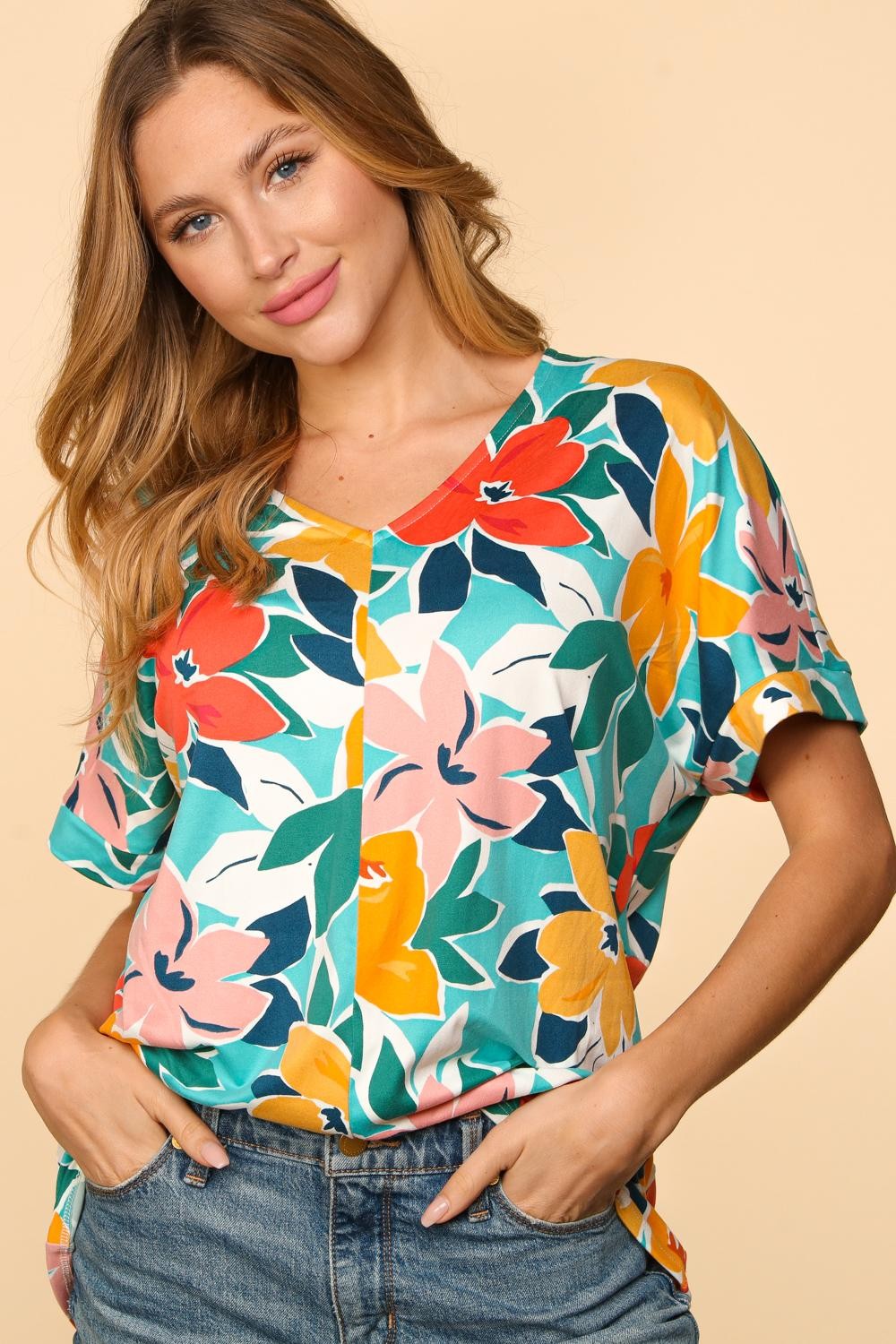 Haptics Printed V-Neck Short Sleeve Top - AllIn Computer