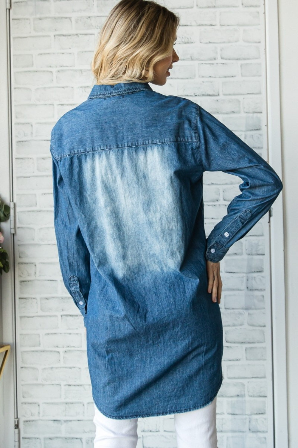Veveret Pocketed Button Up Washed Denim Shirt - AllIn Computer