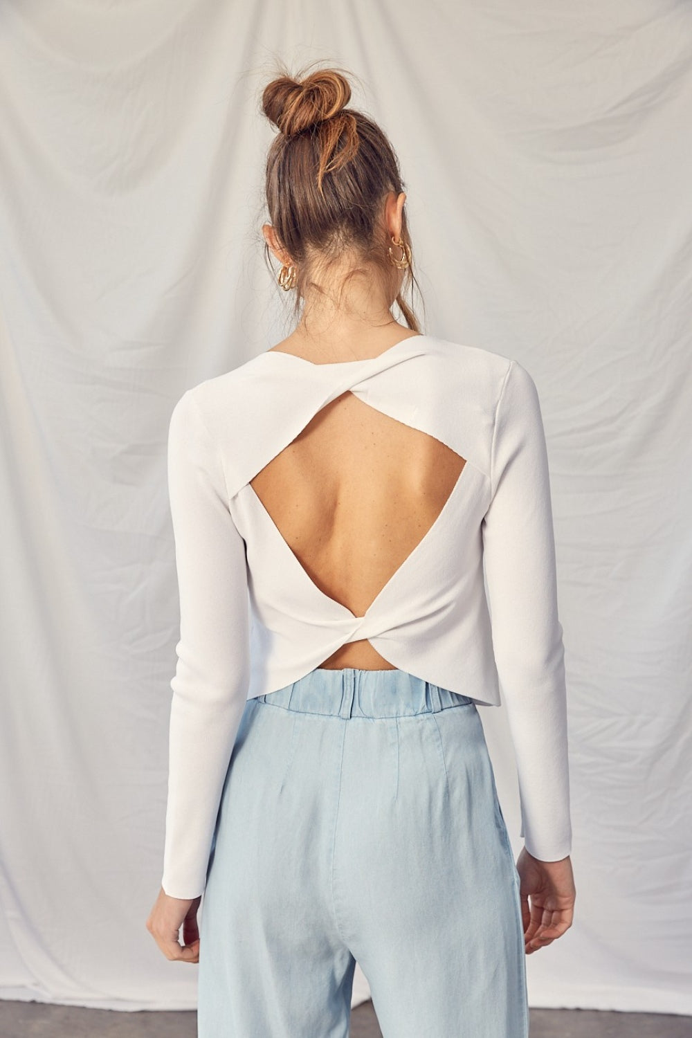 Idem Ditto Twisted Backless Long Sleeve Knit Top - AllIn Computer