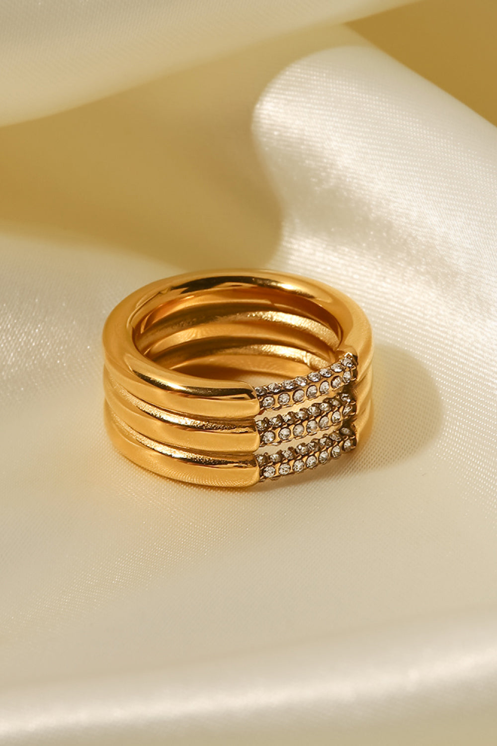 Triple-Layered Rhinestone Ring - AllIn Computer
