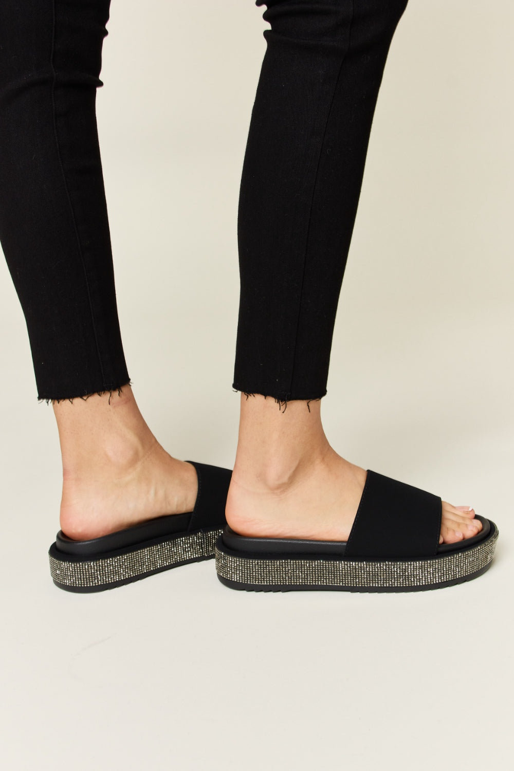 Forever Link Open Toe Rhinestone Platform Sandals - AllIn Computer