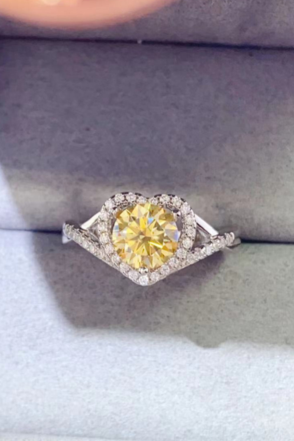 Adored 1 Carat Moissanite 925 Sterling Silver Heart Ring - AllIn Computer