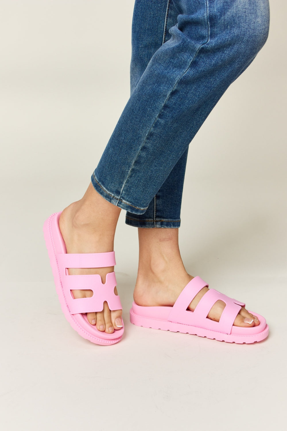 WILD DIVA Cutout Open Toe Flat Sandals - AllIn Computer