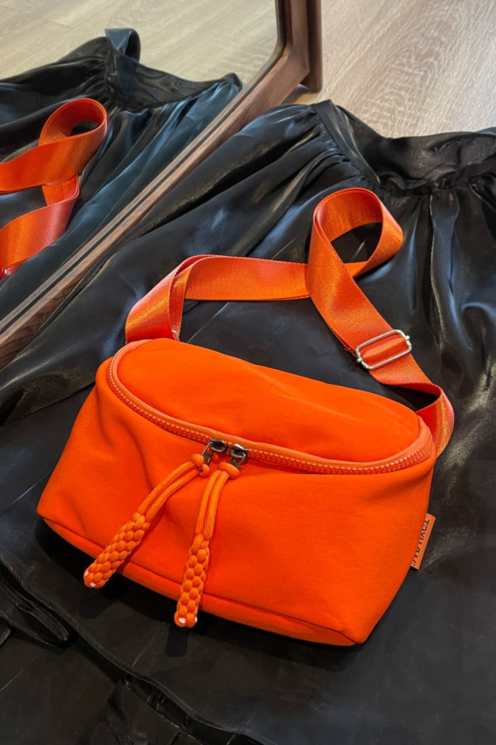 Medium Nylon Sling Bag - AllIn Computer