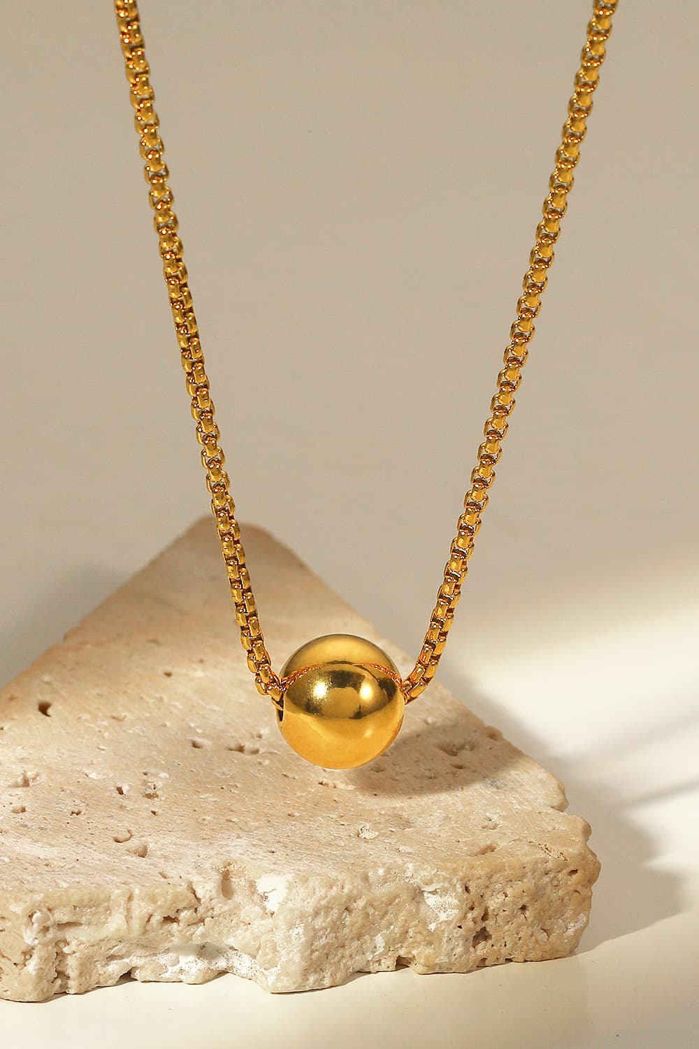 18K Gold-Plated Round Shape Pendant Necklace - AllIn Computer