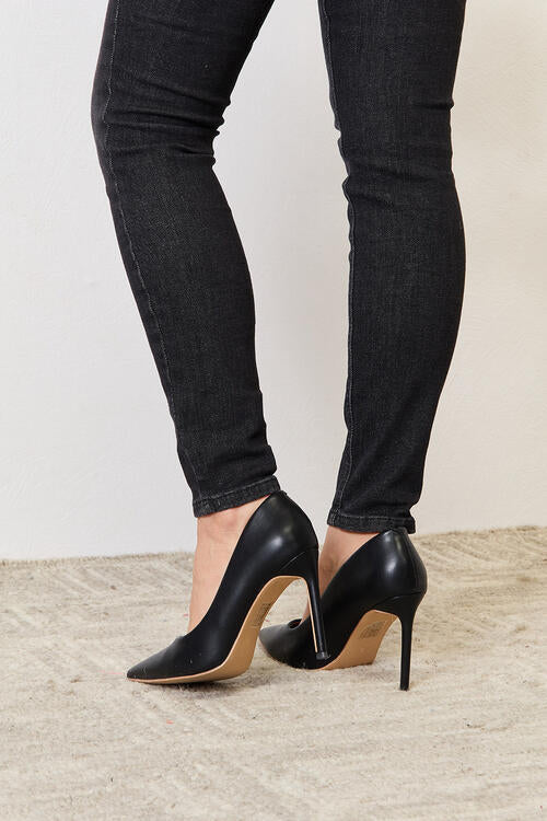 Melody 4" Closed Toe Heels - AllIn Computer
