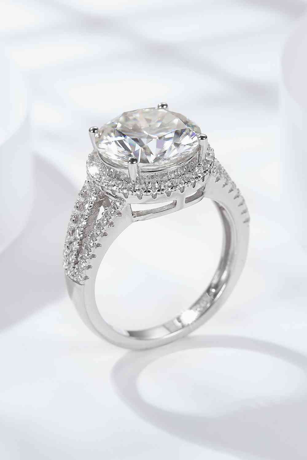 5 Carat  Moissanite Split Shank Ring - AllIn Computer