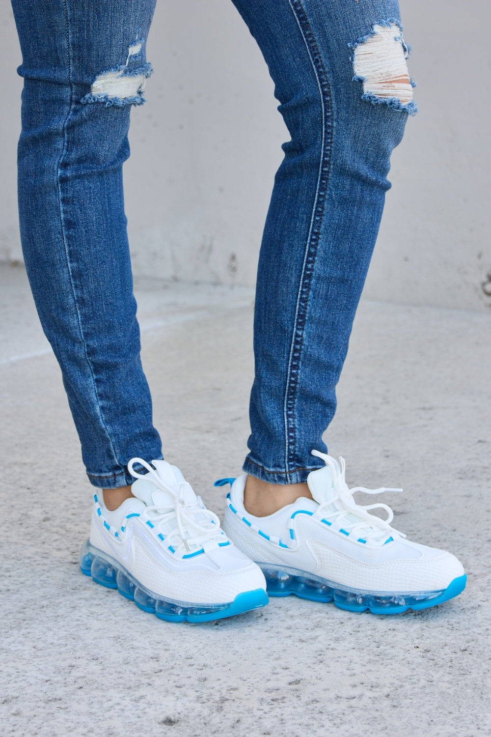 Forever Link  Lace-Up Air-Cushioned Athletic Shoes - AllIn Computer