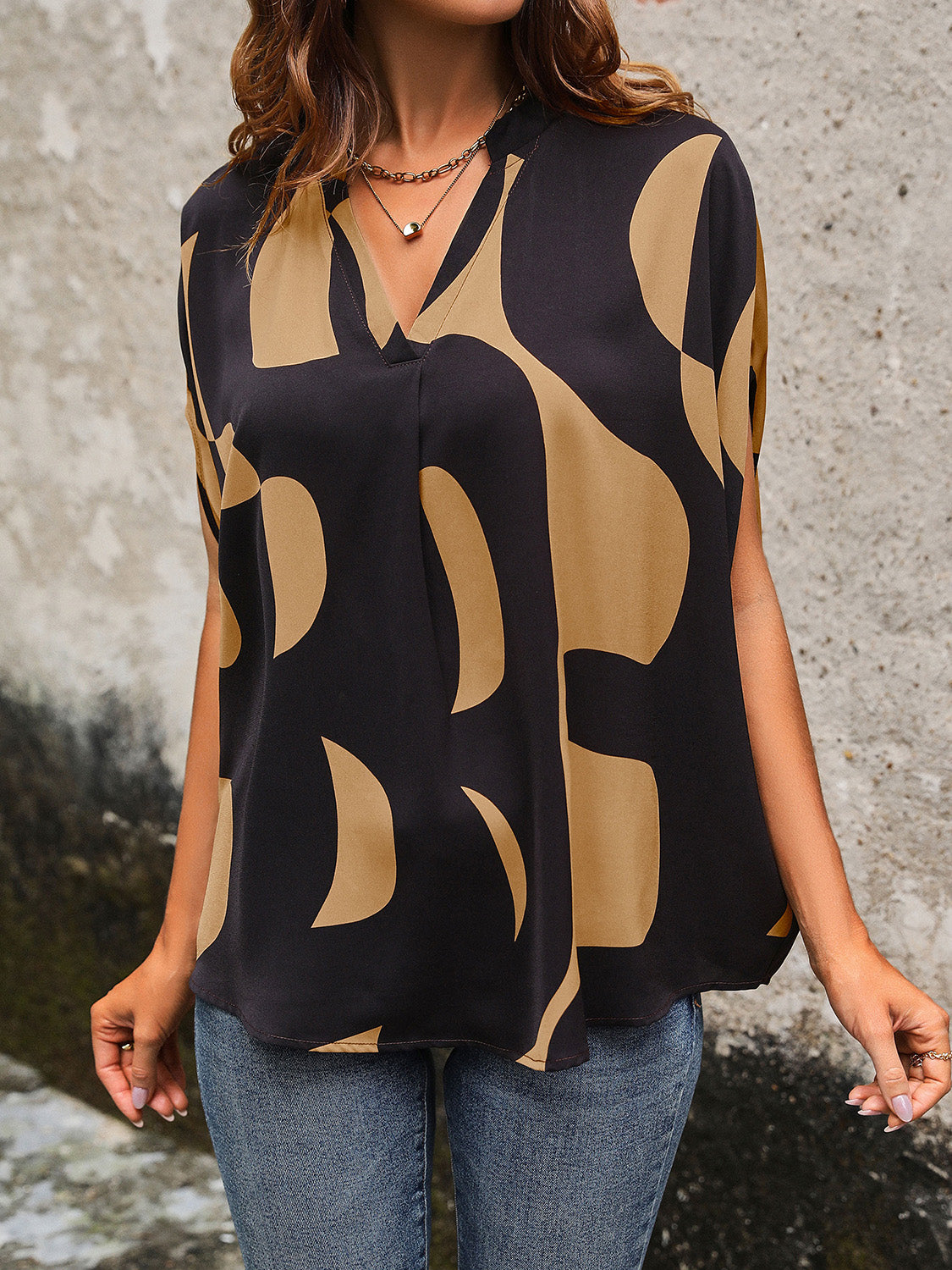 Printed Notched Slit Half Sleeve Blouse - AllIn Computer