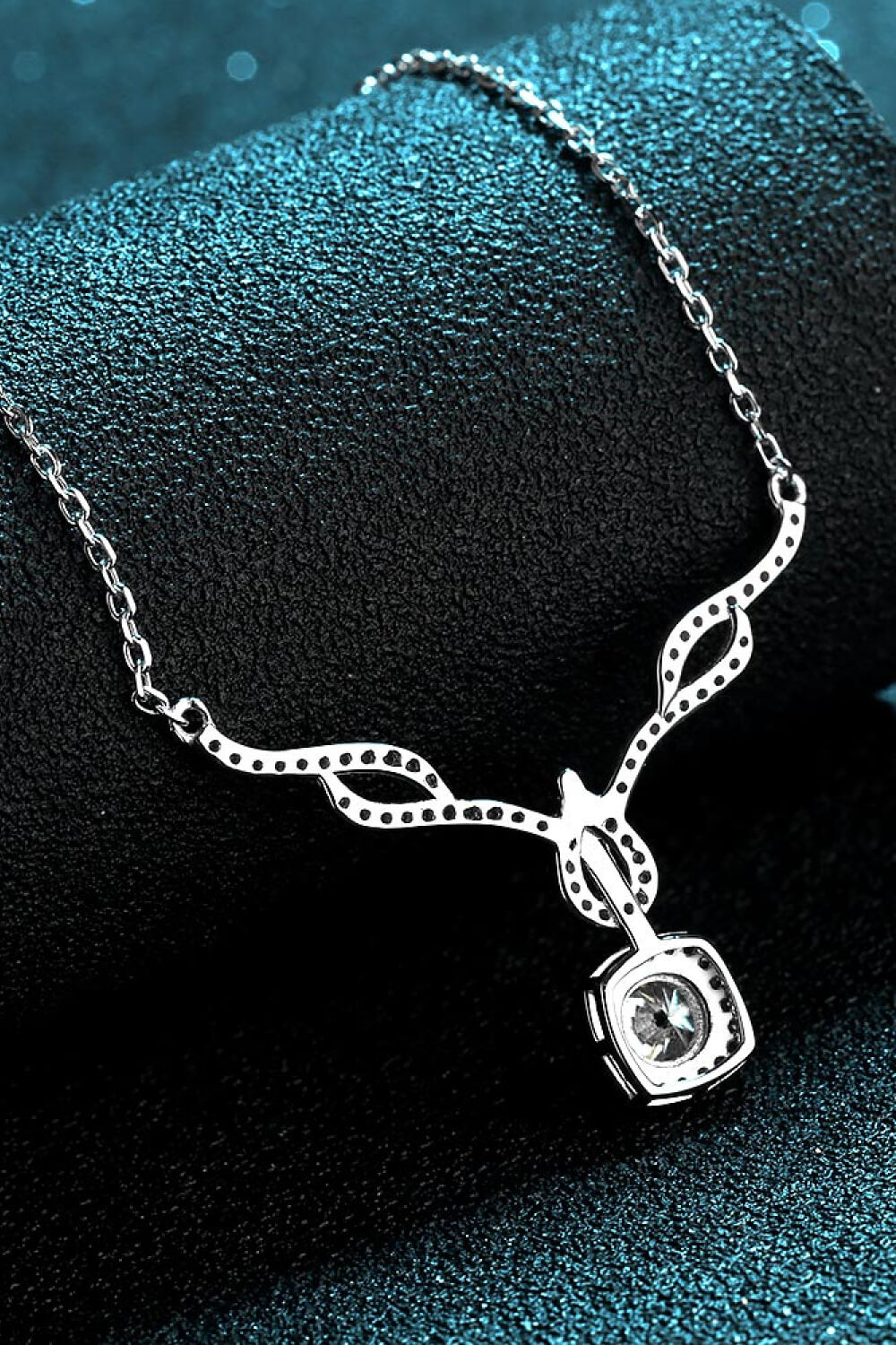 Right On Trend Moissanite Pendant Necklace - AllIn Computer