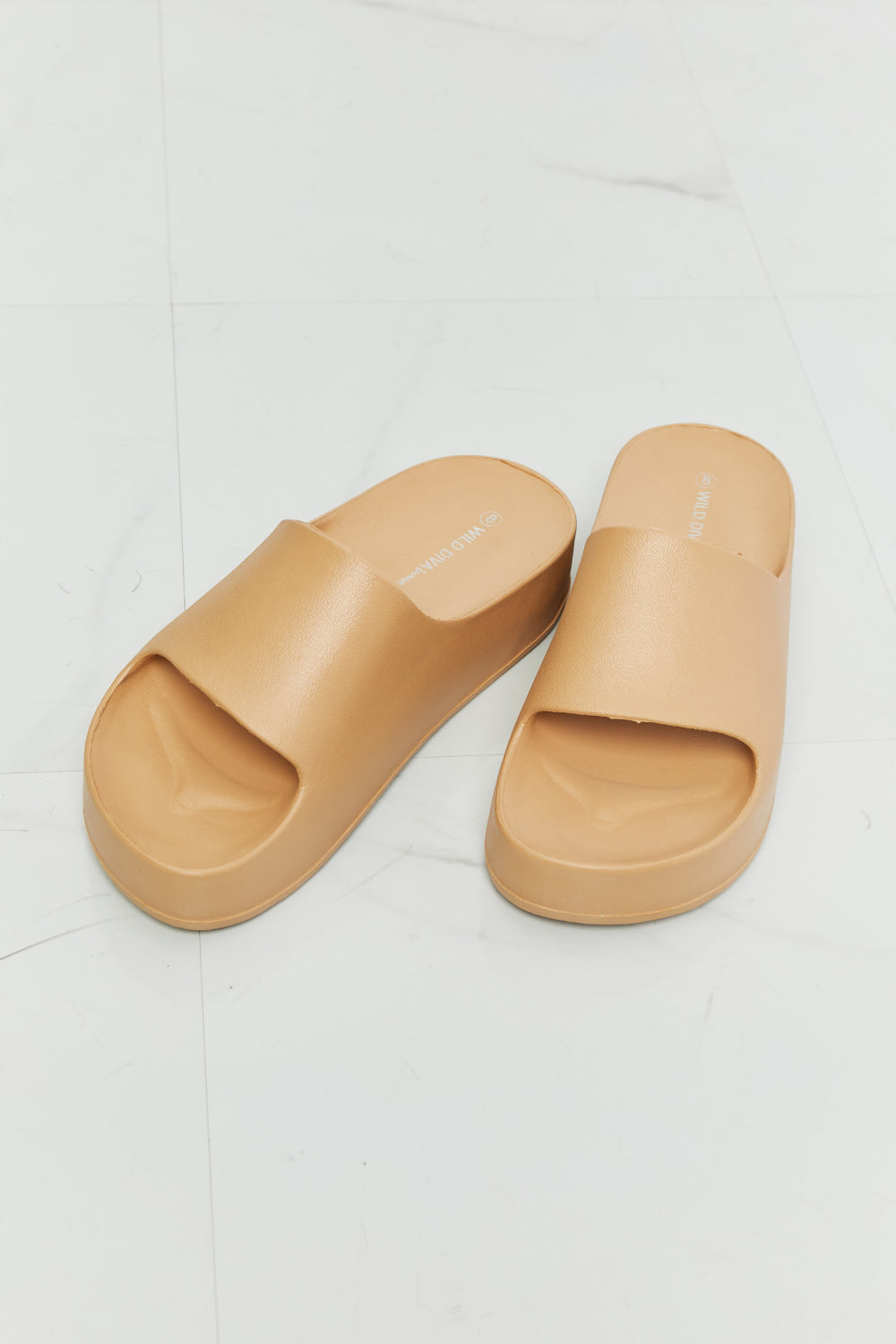 WILD DIVA Summer Feels Platform Slides - AllIn Computer