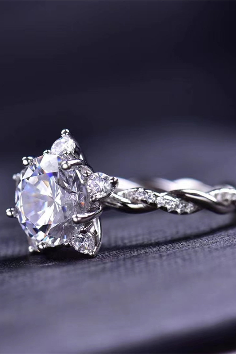 3 Carat Moissanite Twisted Ring - AllIn Computer
