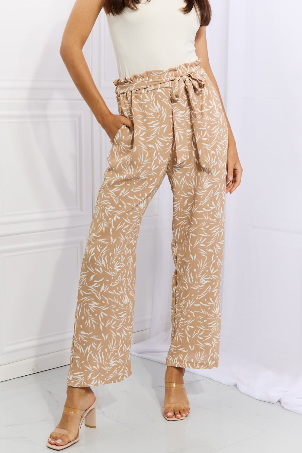 Heimish Right Angle Full Size Geometric Printed Pants in Tan - AllIn Computer
