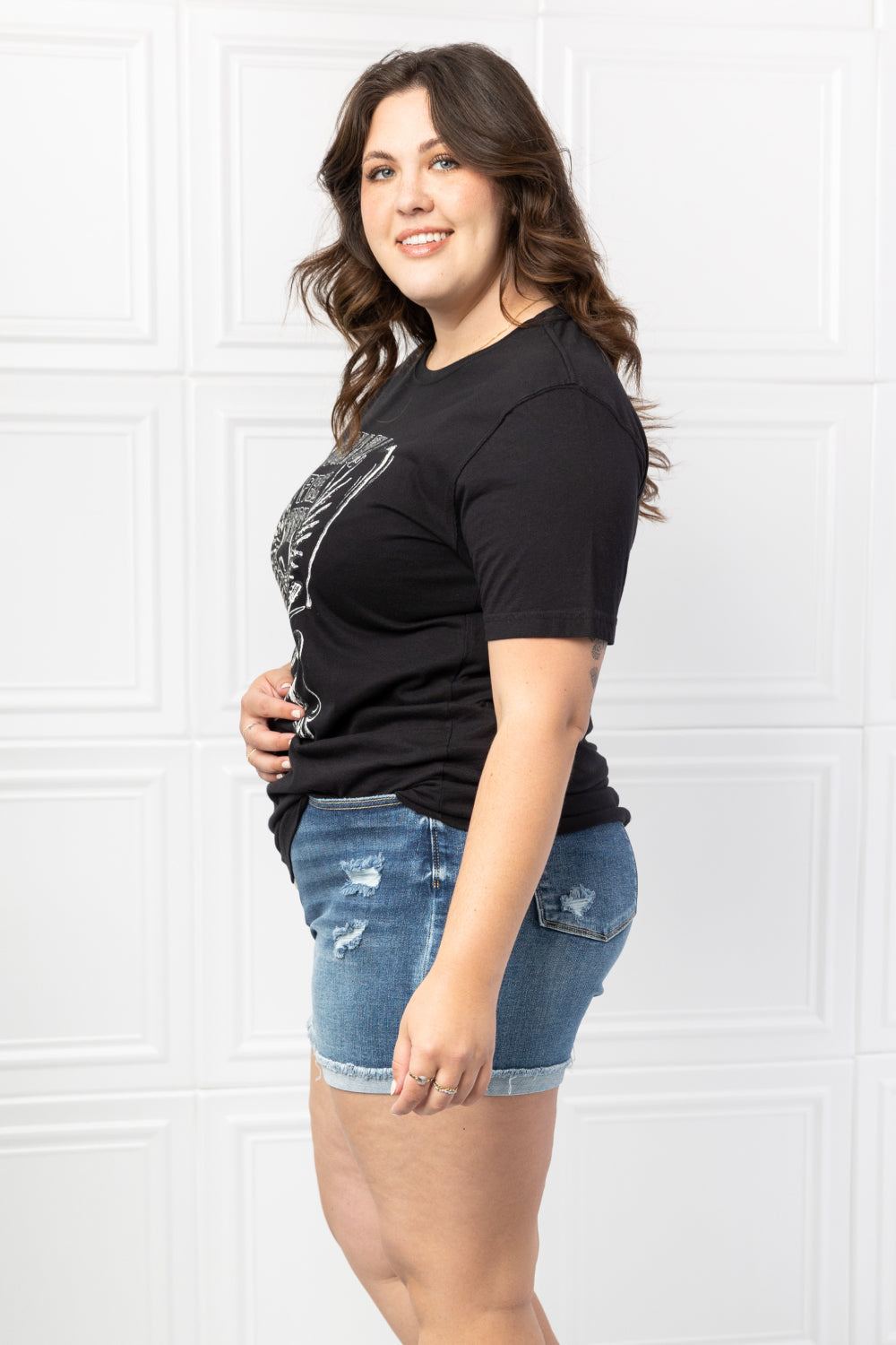mineB Full Size Free Spirit Graphic Tee - AllIn Computer