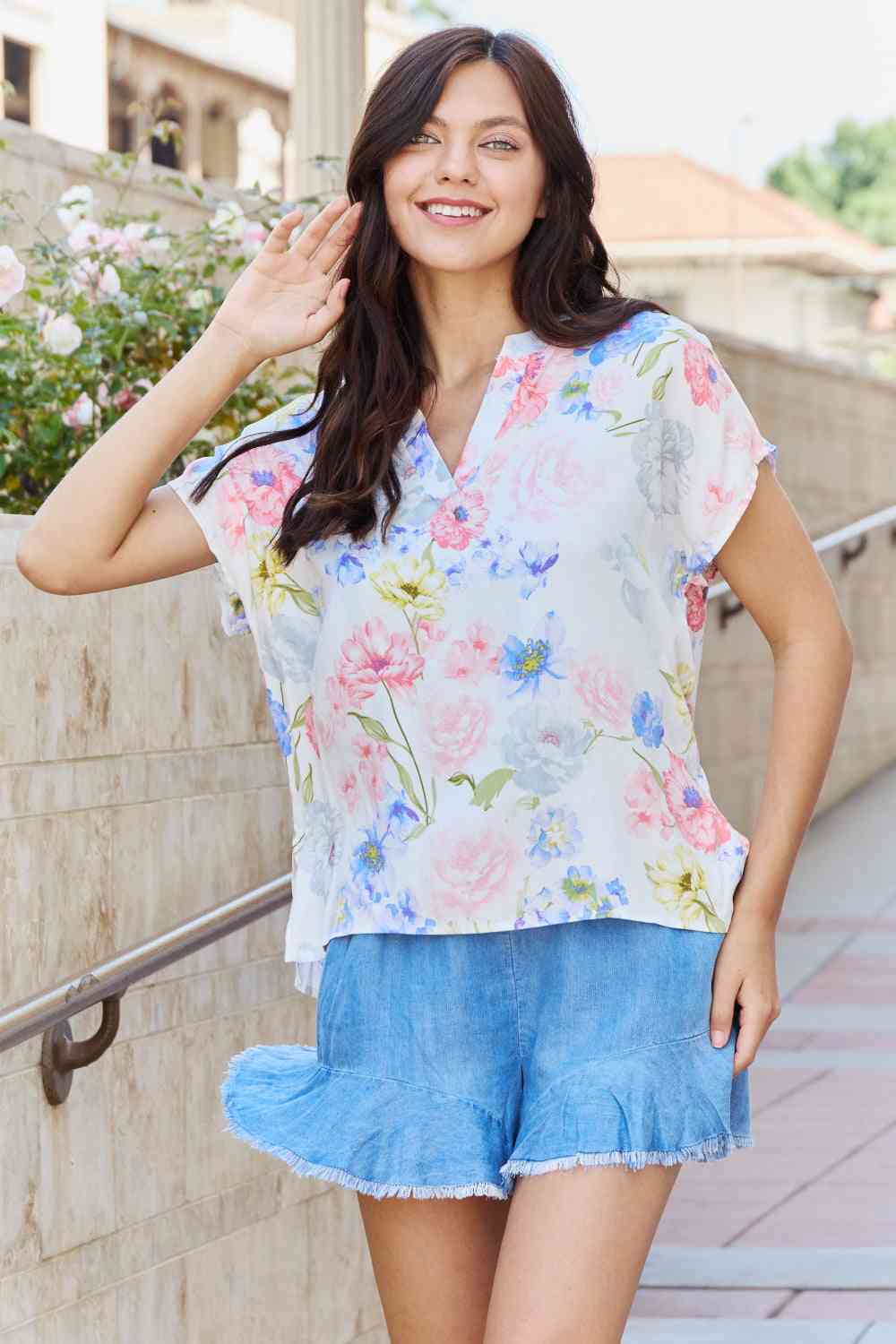 White Birch One And Only Full Size Short Sleeve Floral Print Top - AllIn Computer