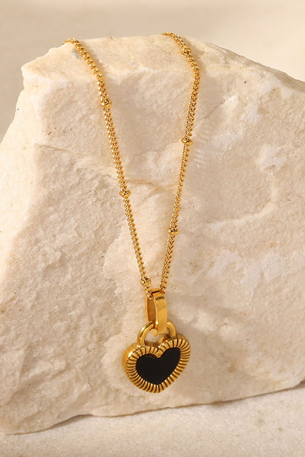 Contrast Heart Pendant Necklace - AllIn Computer