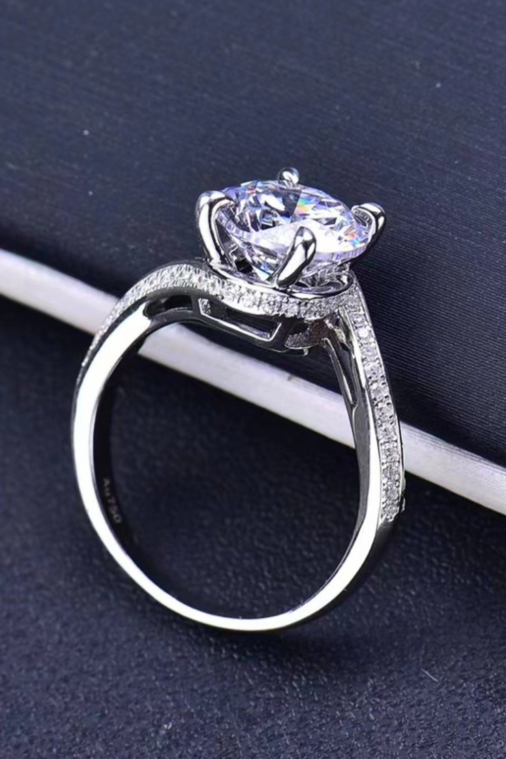 Keep Your Eyes On Me 3 Carat Moissanite Ring - AllIn Computer