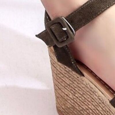 Crisscross Open Toe Wedge Sandals - AllIn Computer