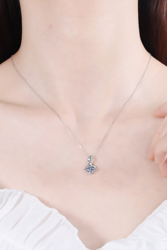 Unique and Chic Moissanite Pendant Necklace - AllIn Computer