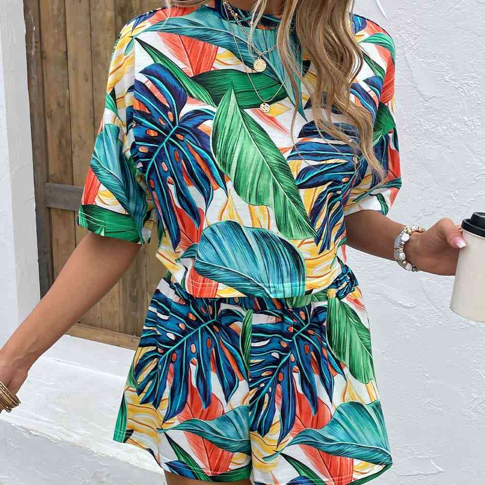 Printed Round Neck Dropped Shoulder Half Sleeve Top and Shorts Set - AllIn Computer