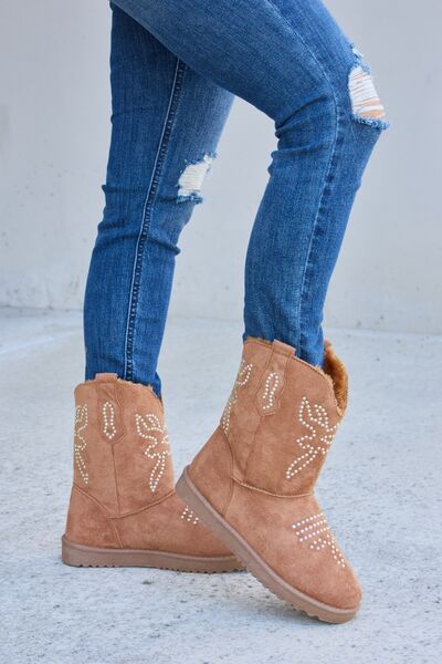 Forever Link Rhinestone Furry Flat Boots - AllIn Computer