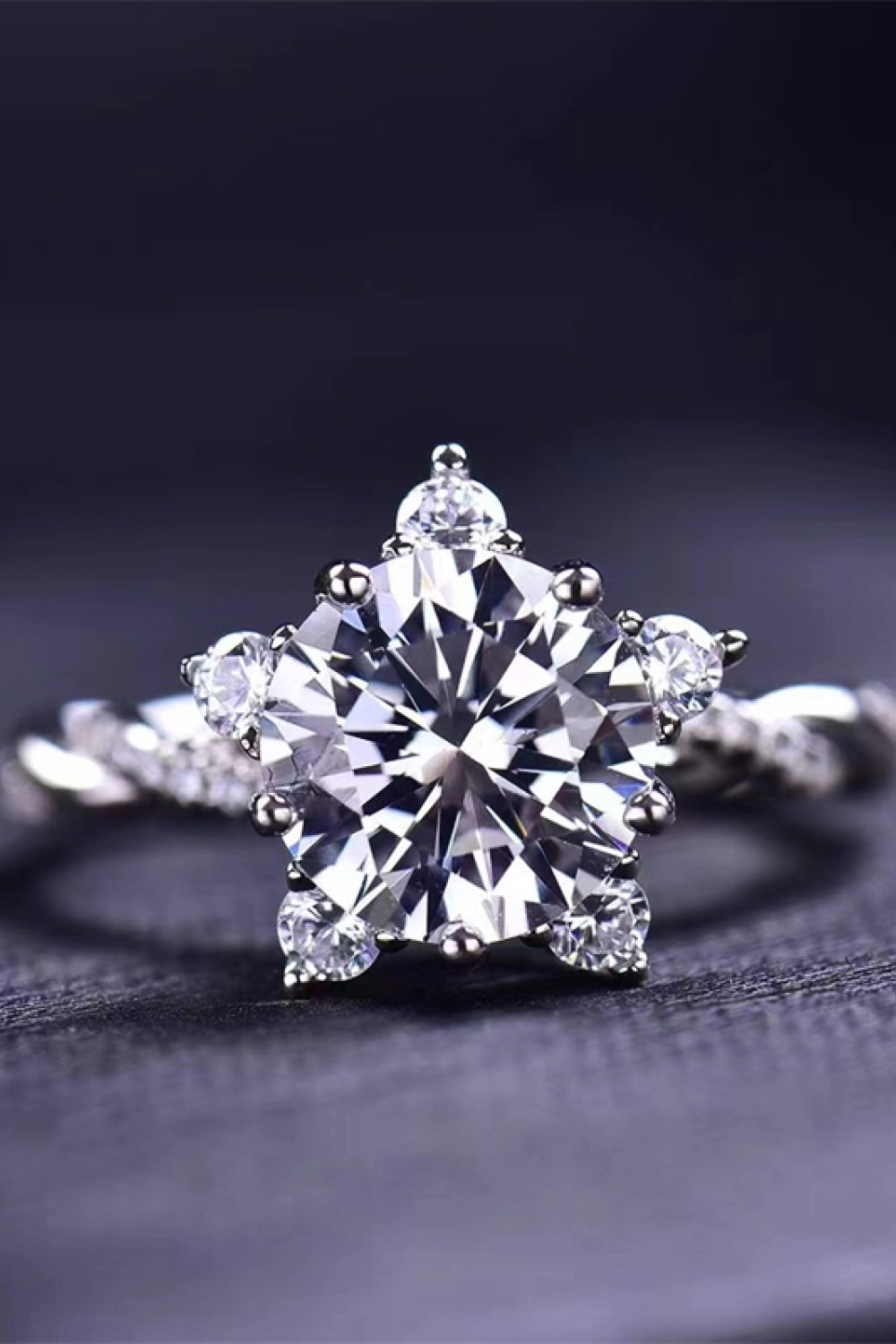 3 Carat Moissanite Twisted Ring - AllIn Computer