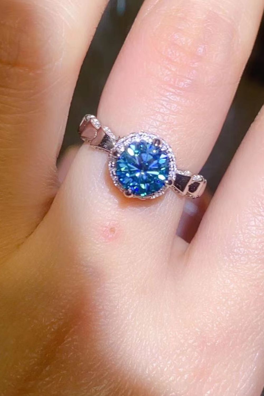 925 Sterling Silver 1 Carat Moissanite Cluster Ring - AllIn Computer
