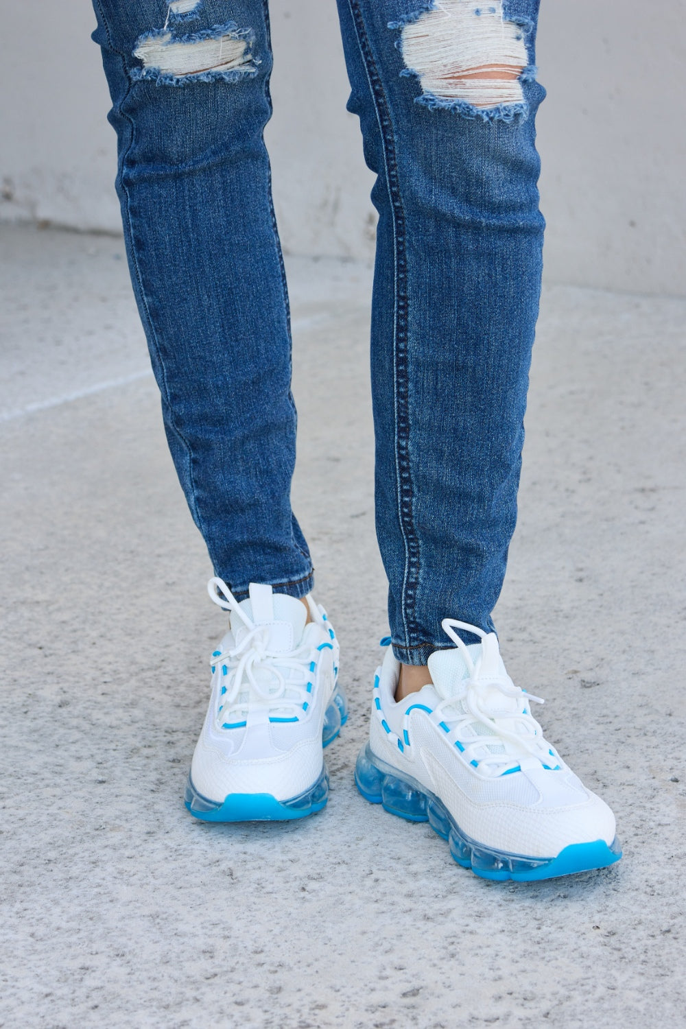 Forever Link  Lace-Up Air-Cushioned Athletic Shoes - AllIn Computer