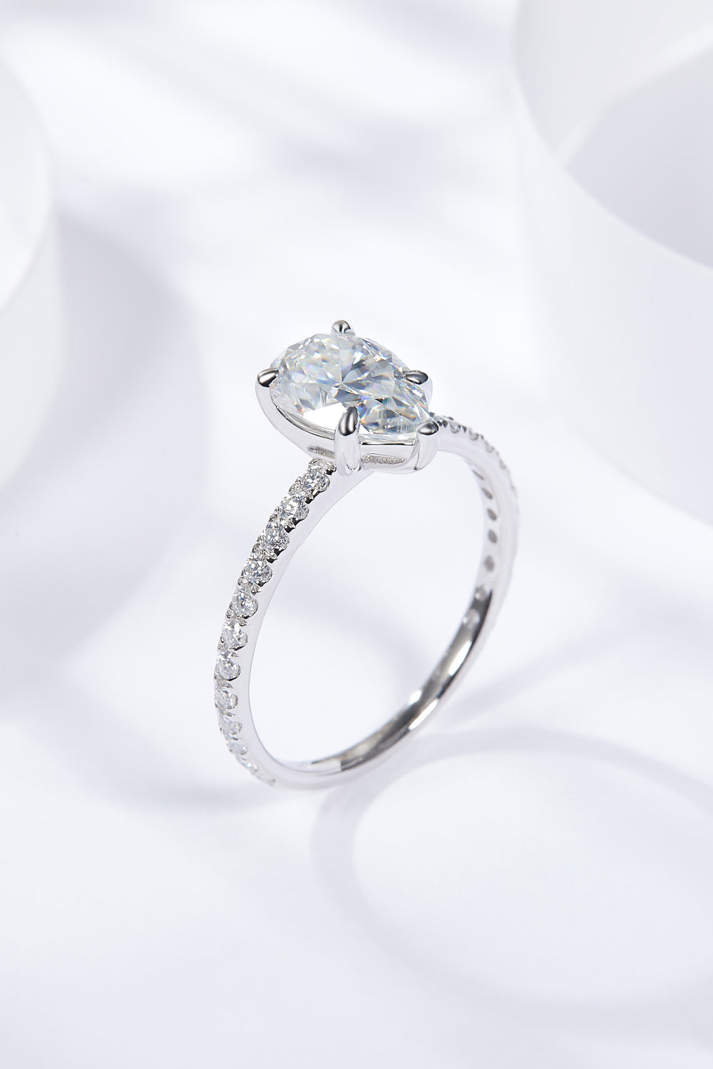 1.8 Carat Moissanite Side Stone Ring - AllIn Computer