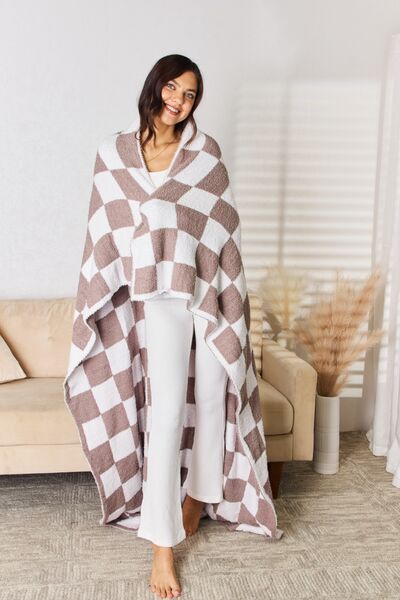 Cuddley Checkered Decorative Throw Blanket - AllIn Computer