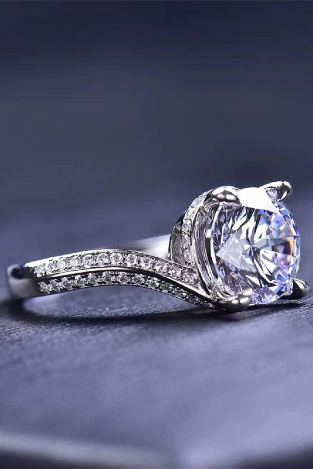 Keep Your Eyes On Me 3 Carat Moissanite Ring - AllIn Computer