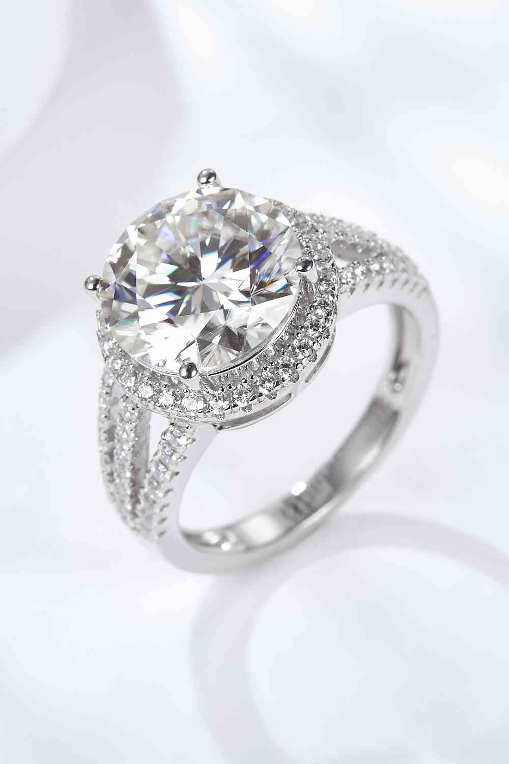 5 Carat  Moissanite Split Shank Ring - AllIn Computer