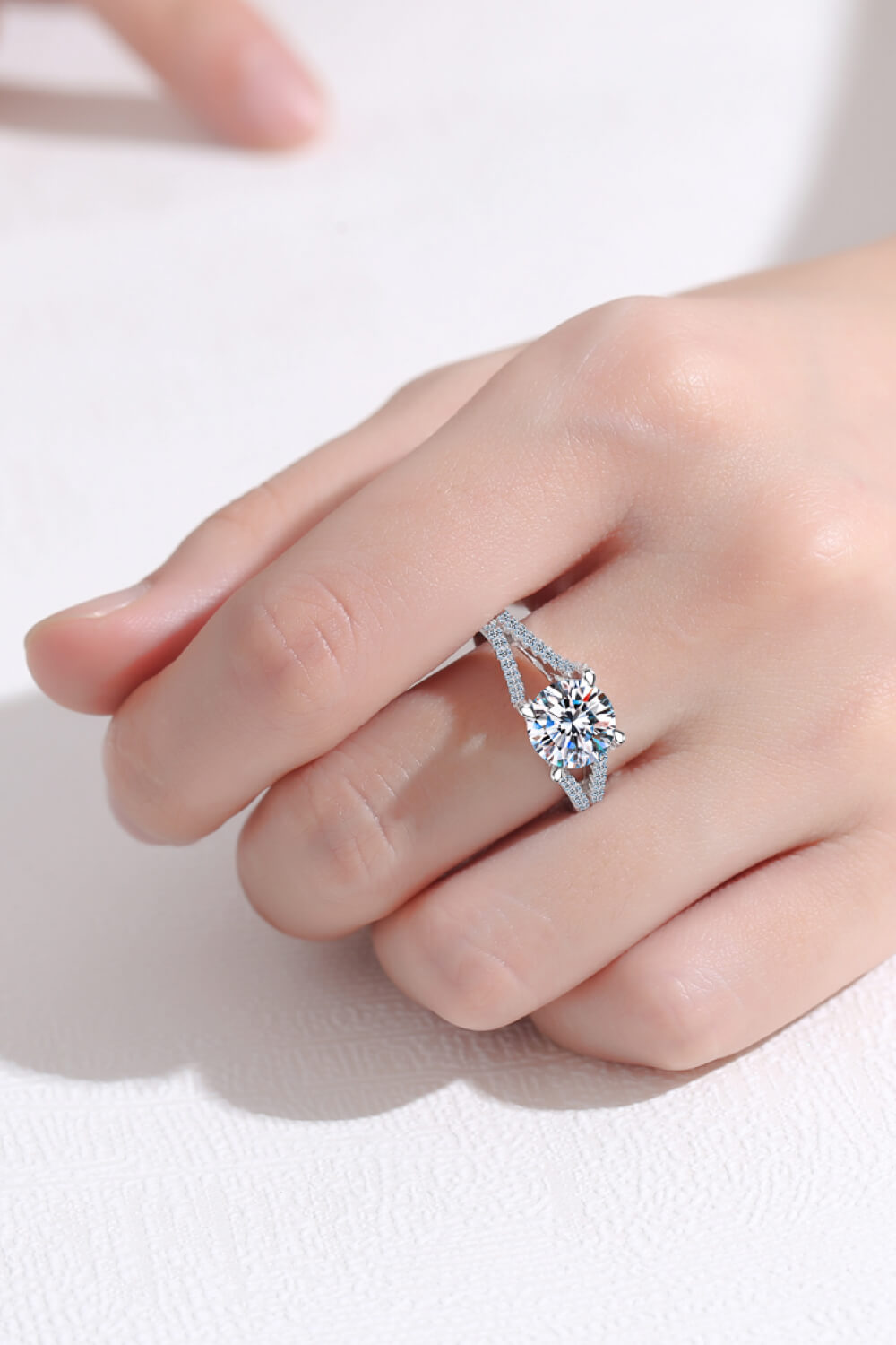 Stylish Moissanite Sterling Silver Ring - AllIn Computer