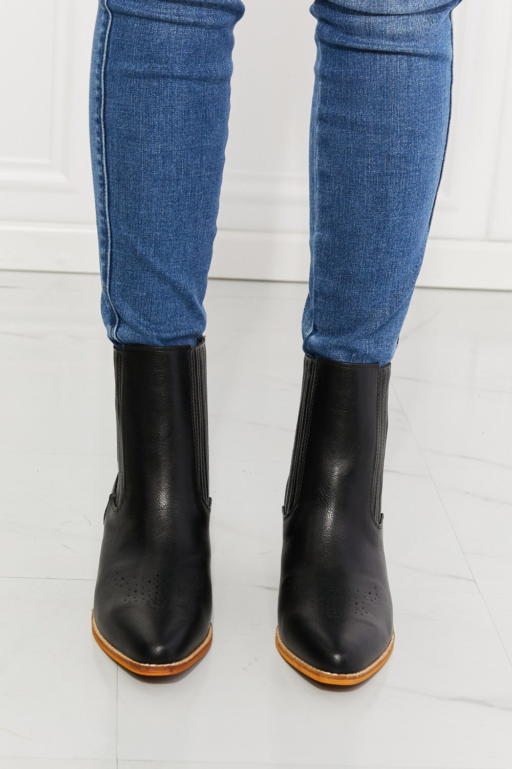 MMShoes Love the Journey Stacked Heel Chelsea Boots in Black - AllIn Computer