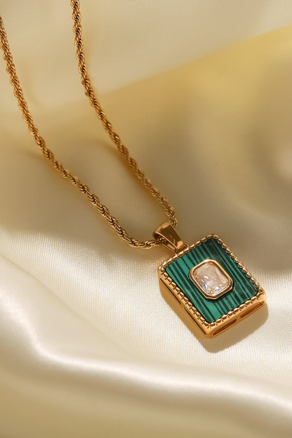 Square Pendant Twisted Chain Necklace - AllIn Computer