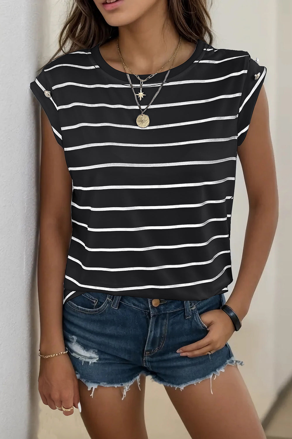Decorative Button Round Neck T-Shirt - AllIn Computer