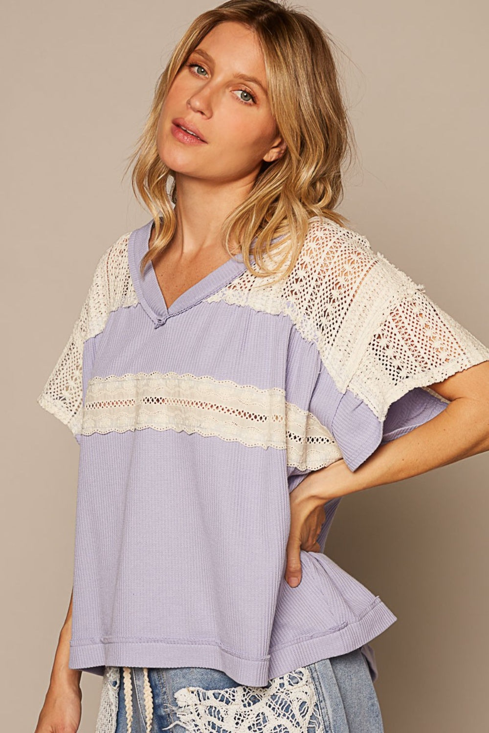 POL V-Neck Short Sleeve Crochet Detail Top - AllIn Computer