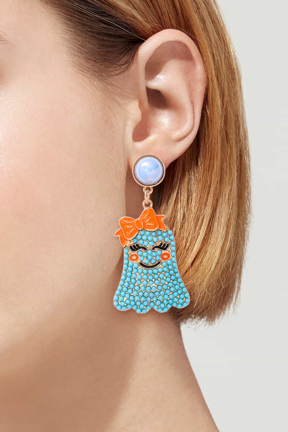 Smiling Ghost Shape Synthetic Pearl Earrings - AllIn Computer